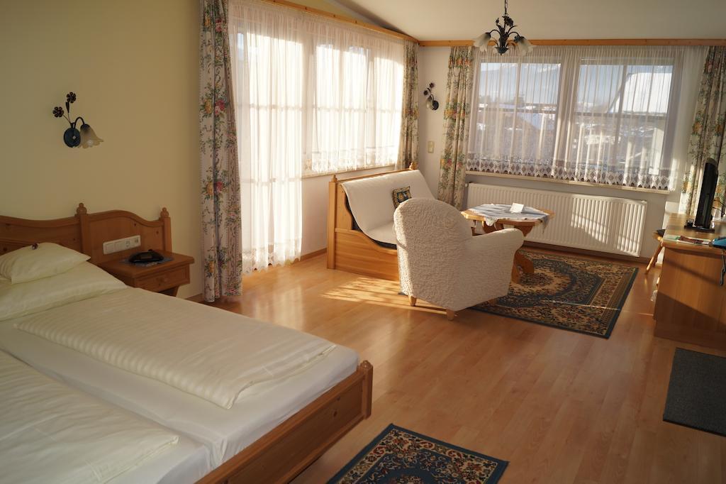 Hotel Sonne Sankt Johann in Tirol Szoba fotó